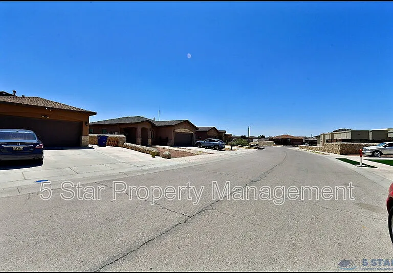 3741 Loma Adriana Dr — Photo 41
