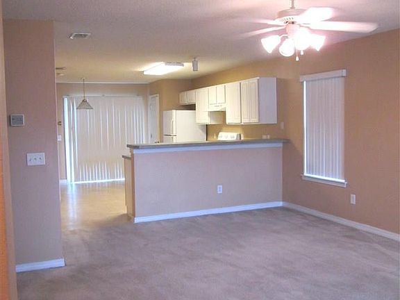 2nd image of 1029 Antigua Cir