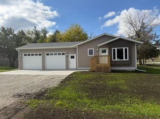 103 North St, Urbana, IA 52345