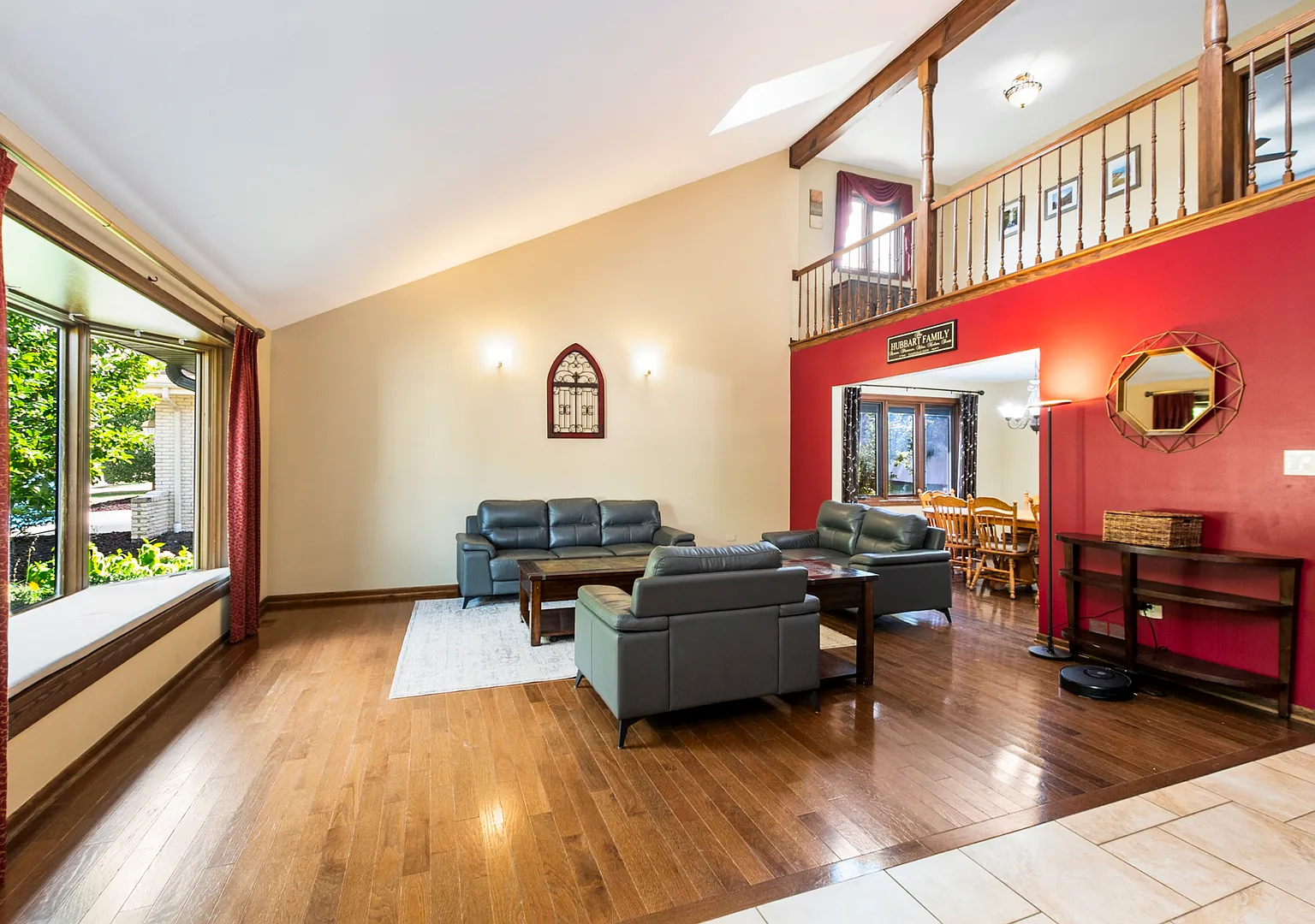 5 bed, 3179 sqft, $4,500 — Photo 2