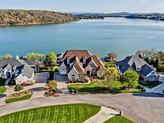 2nd image of 225 Big Water Dr