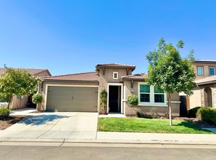 3021 Heritage Ave, Clovis, CA 93619