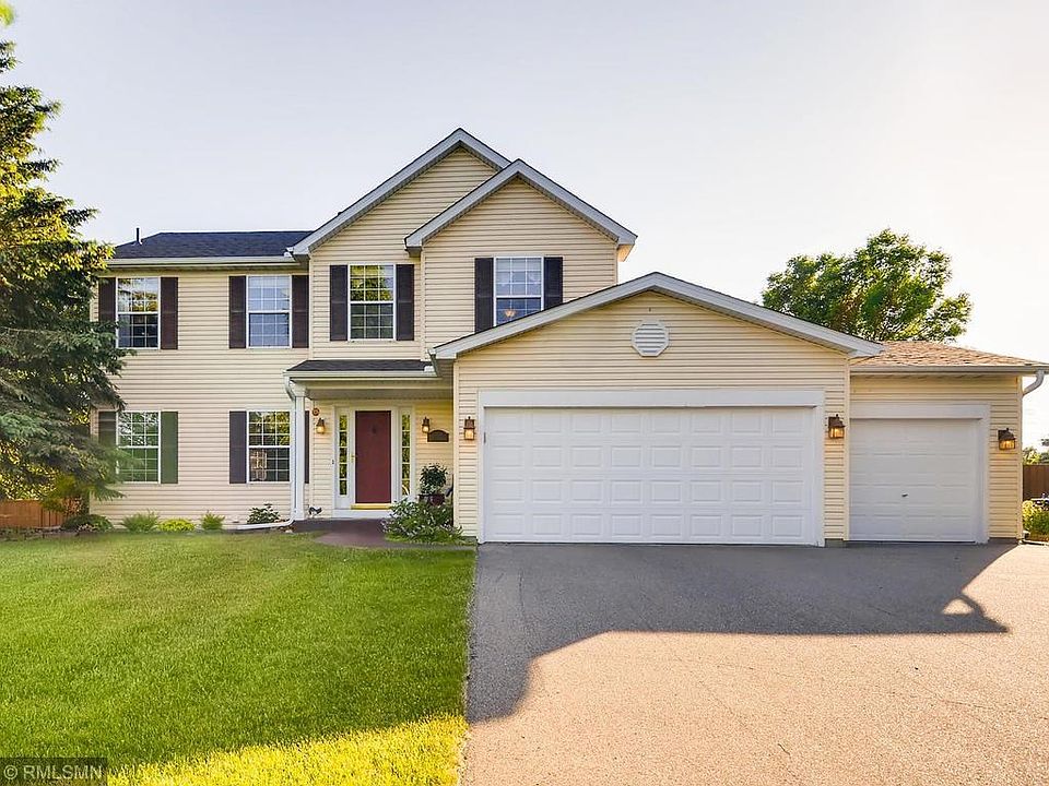 20441 Impatiens Way Lakeville-001-005-Exterior Front-MLS_Size