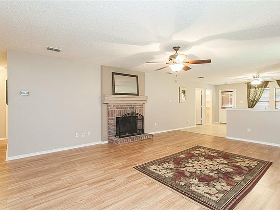 5th image of 3412 Westview Dr