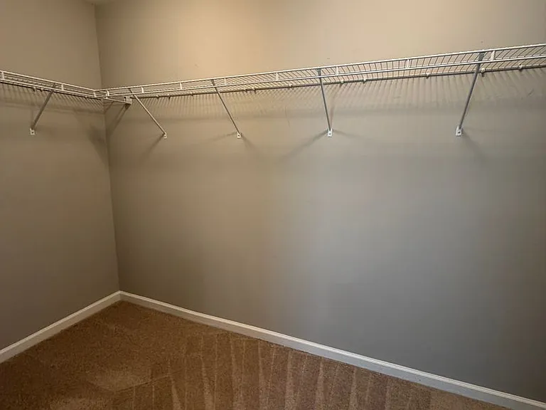 6079 Shamrock Green Dr — Photo 29