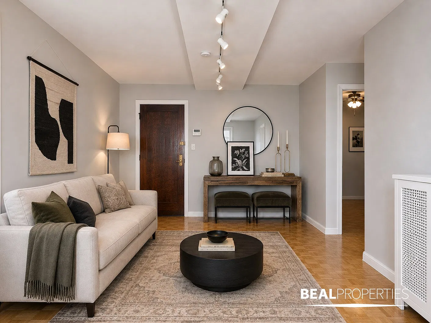 739 West Belmont Avenue — Photo 2