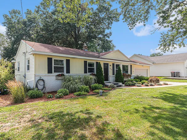 4636 Fenwood St SW, Grand Rapids, MI 49534