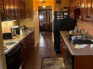 77 Fieldstone Dr, Springfield, NJ 07081