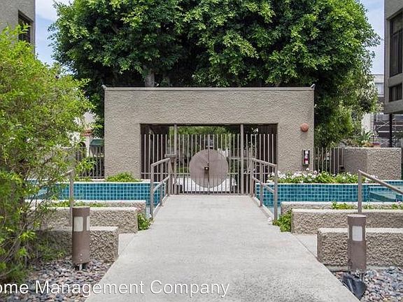 5th image of 484 E California Blvd APT 14
