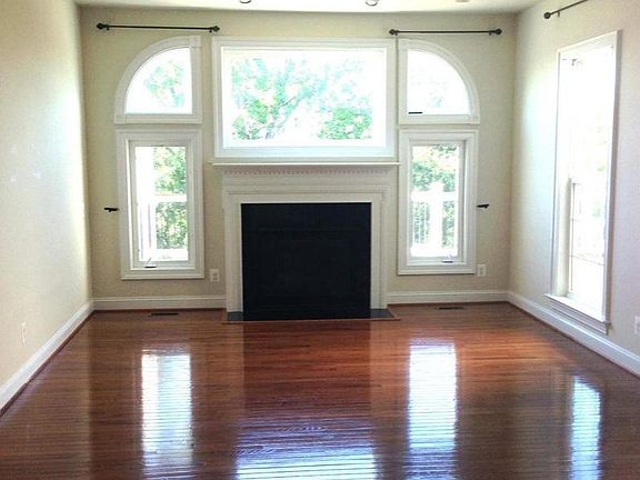 5th image of 42725 Wilmar Sq