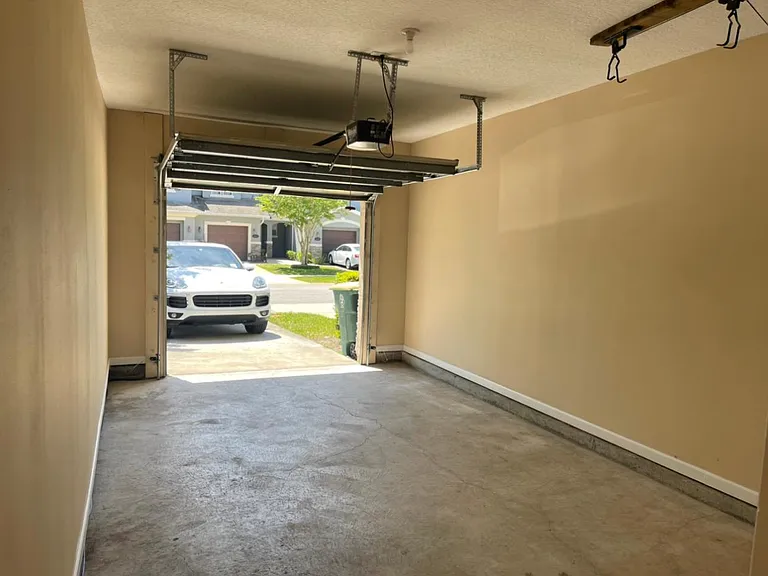 8855 Inlet Bluff Dr — Photo 20