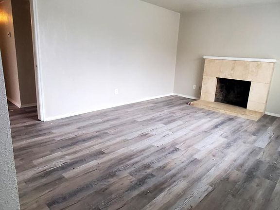4th image of 2148 47th Ave