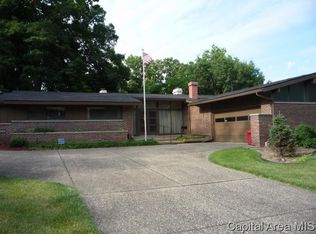 1626 S Grand Ave W, Springfield, IL 62704