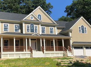 4 Peachtree Rd, Lexington, MA 02420