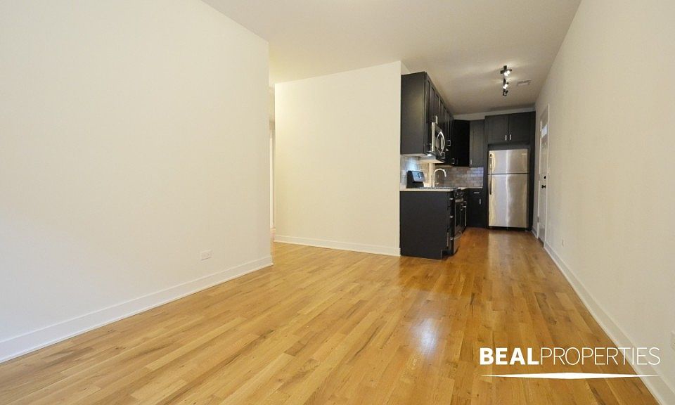 1st image of 2207 W Eastwood Ave #2N