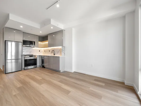 16 West Street image 3 of 30