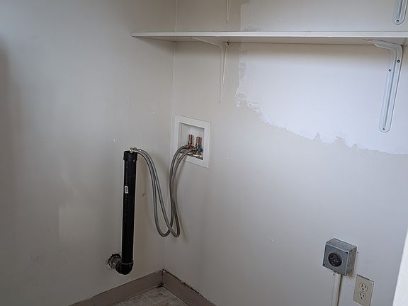 5th image of 755 N Daniel Way #755