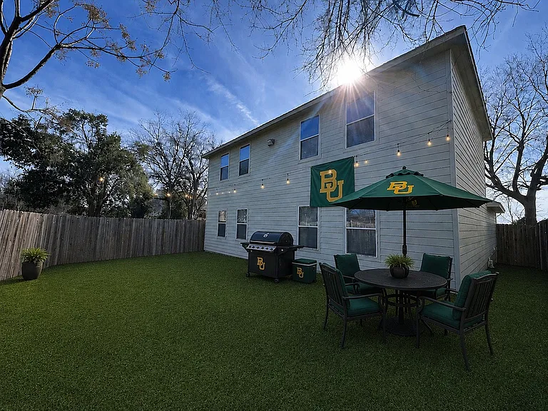 2018 S 8th- Backyard_05152026