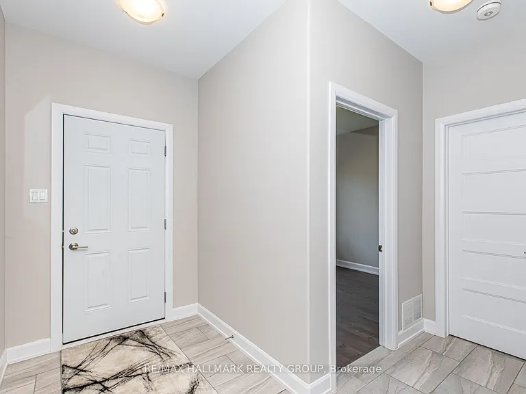 61 Duncanville St — Photo 3