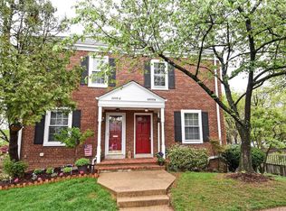 2829 S Abingdon St #B, Arlington, VA 22206