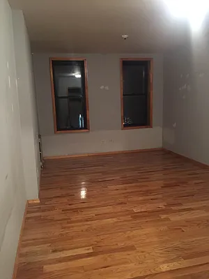 Rented by New York Realty Minimax Inc | media 14