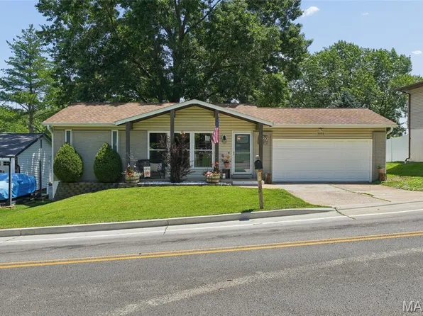 5092 Miller Rd, Imperial, MO 63052
