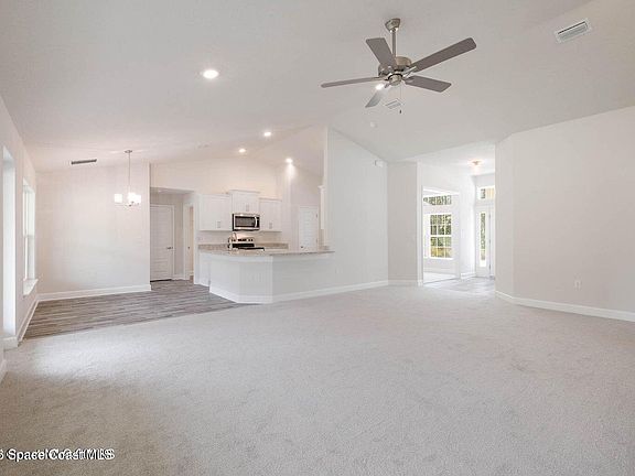 4th image of 1678 San Filippo Dr SE