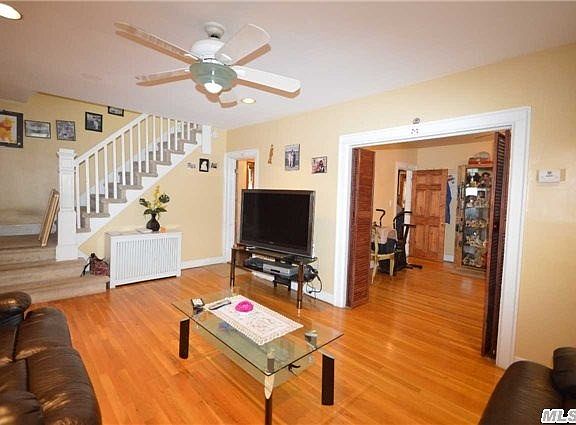 2nd image of 500 Covert Ave