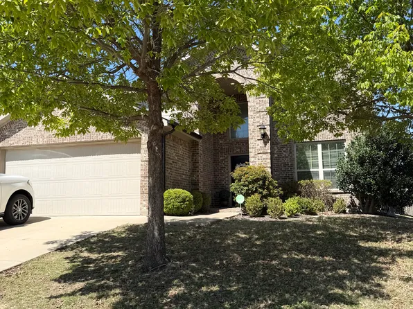 361 Pin Cushion Trl, Burleson, TX 76028