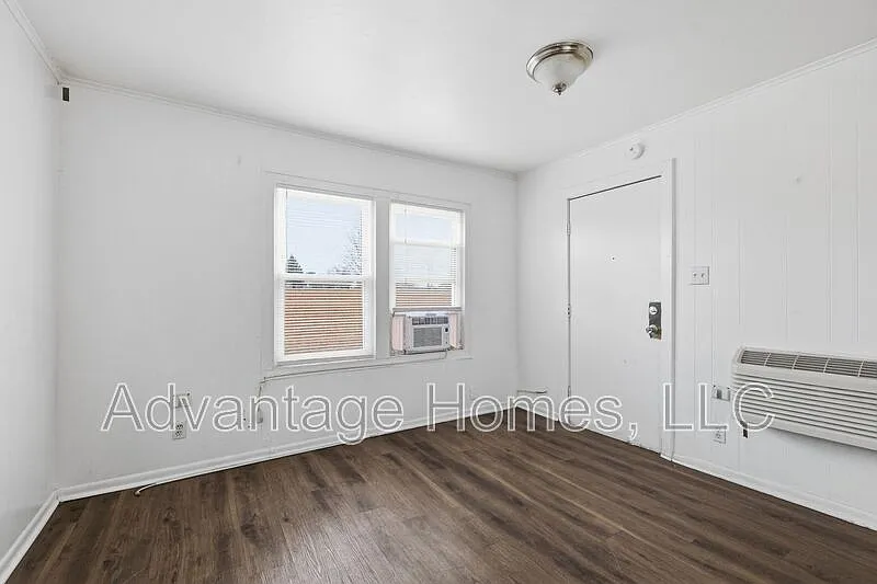 2 bed, 1.0 bath, 650 sqft, $850 — Photo 3