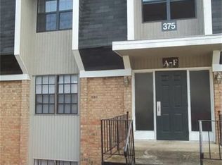 375 Winding River Dr, Sandy Springs, GA 30350