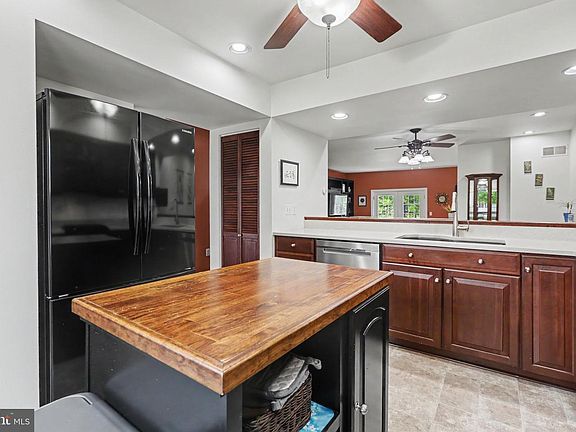 5th image of 20 Shady Ln