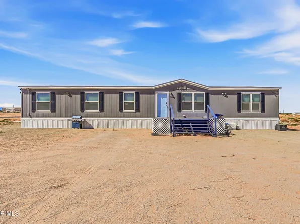 1369 Arasian Desert Dr, Chaparral, NM 88081
