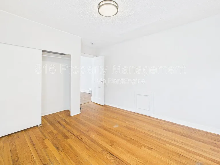 6921 Prospect Ave #C — Photo 13