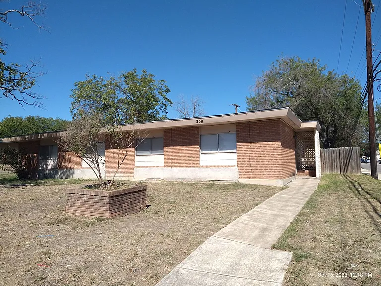 359 Waxwood Ln — Photo 24