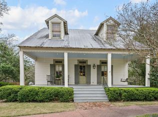 11816 Ferdinand St, Saint Francisville, LA 70775