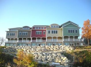 2115 Lost Dauphin Rd, De Pere, WI 54115