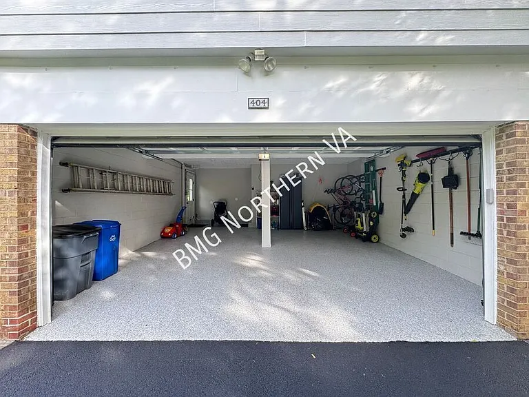404 Onondio Cir SE — Photo 42