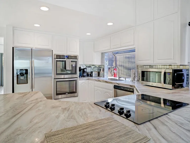 3715 Mission Blvd — Photo 3