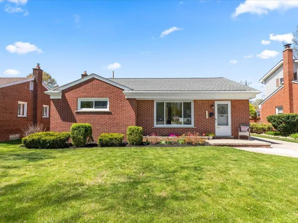 9235 Harrison St, Livonia, MI 48150