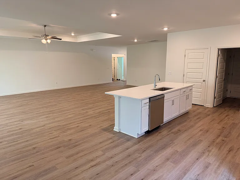 732 Empire Ave — Photo 18