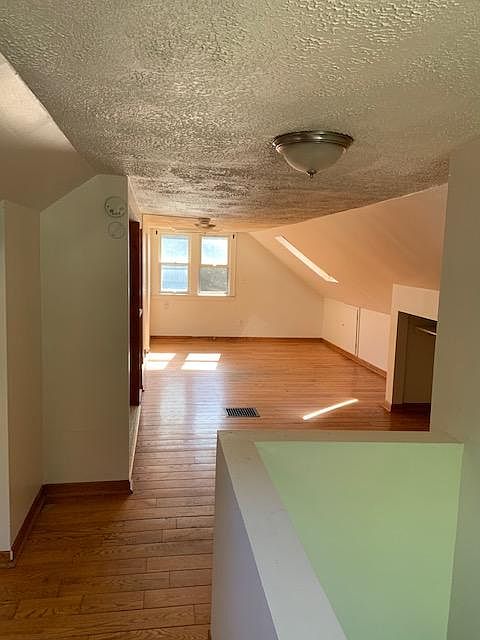 1st image of 117 N Francis Ave