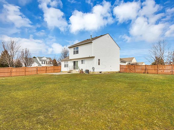 4th image of 105 Bellebrooke Dr