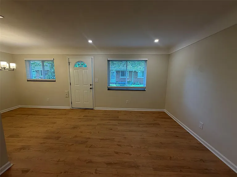 3875 Devon Rd #9 — Photo 16
