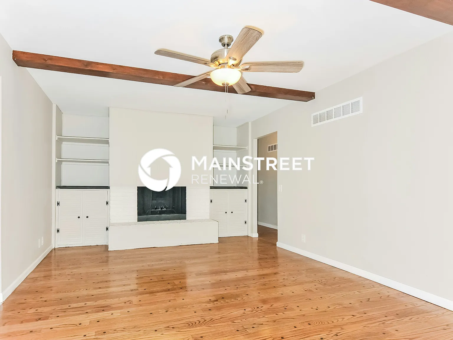1935 Cordoba Dr — Photo 3