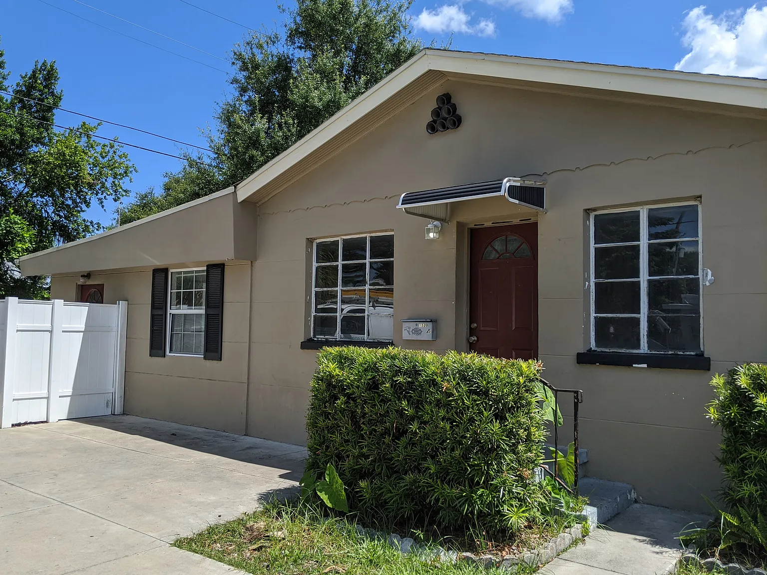 North St. Pete Duplex- 2 Bed/2 Bath - Available 10/13 - $2150/Month — Photo 1