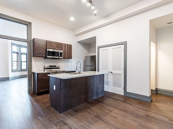 4th image of 2501 May St #11448485