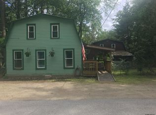 14-16 Pine Rd, Lake Luzerne, NY 12846