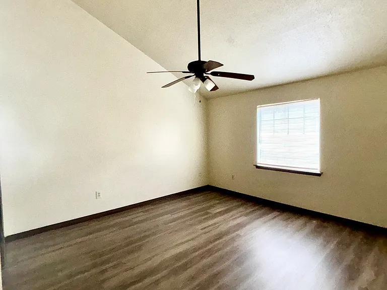 4141 Lac Couture Dr #C — Photo 7