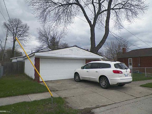 2nd image of 8203 Essex Ave